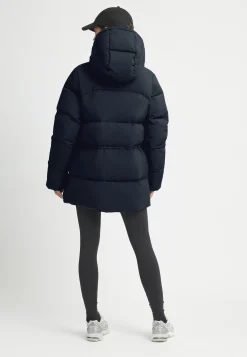 Nellie Jacket,<Röhnisch