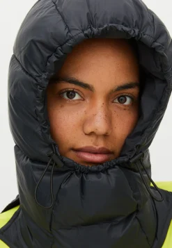 Puffy Hood,<Röhnisch Hot